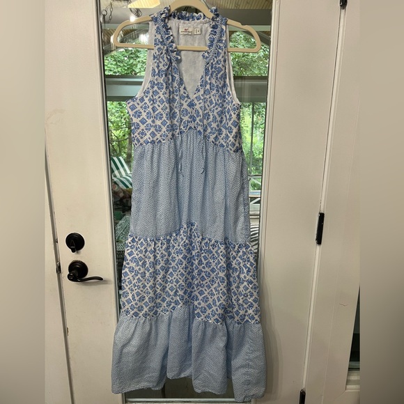Vineyard Vines Dresses & Skirts - 💙👗VINEYARD VINES👗💙 DIAMOND TIERED MIDI DRESS IN DIAMOND MARSHMALLOW SIZE M